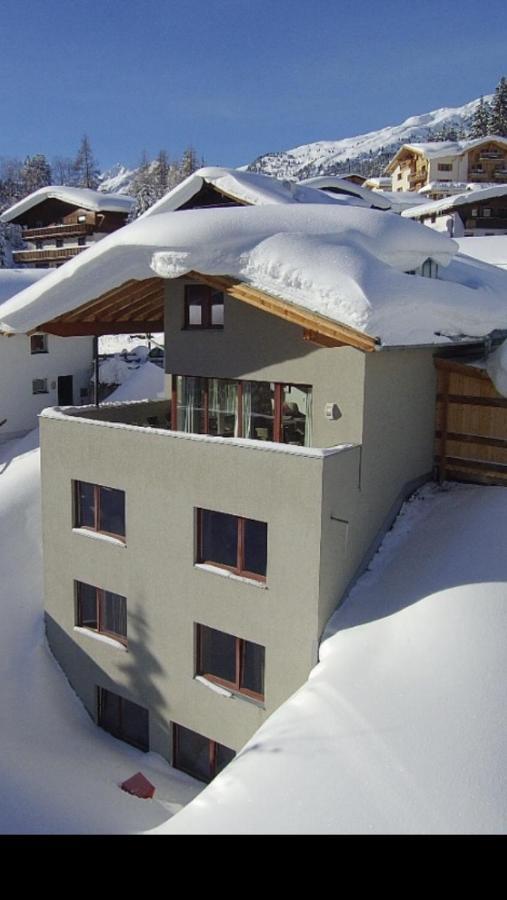 Chalet Lenzi Bed & Breakfast Sankt Anton am Arlberg Bagian luar foto
